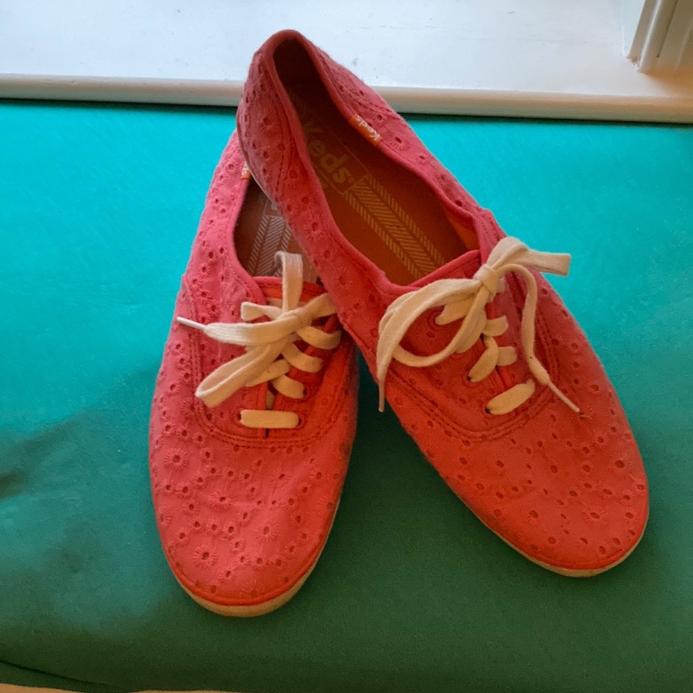 Keds Eyelet Coral Sneakers Size 10